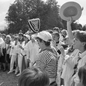 old oss being teased