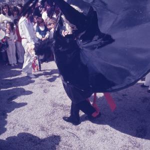 Old Oss dancing at Prideaux Place surrounded by crowd