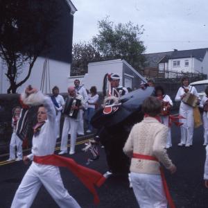 Children's Oss, Old Oss circled by band, teaser and dancers