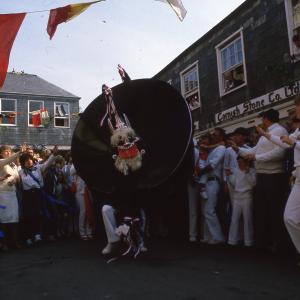 Blue Ribbon Oss dancing, with crowd cheering