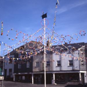 Maypole in the morning, empty streets
