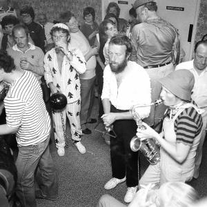 Merrymakers musicians in pub