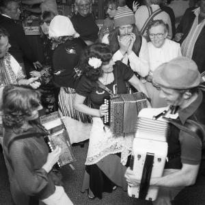 Merrymakers musicians in pub