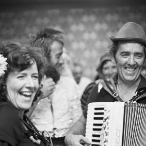 Merrymakers musicians in pub