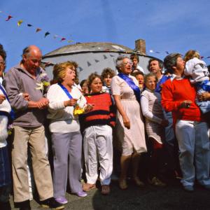 Blue Ribbon supporters singing