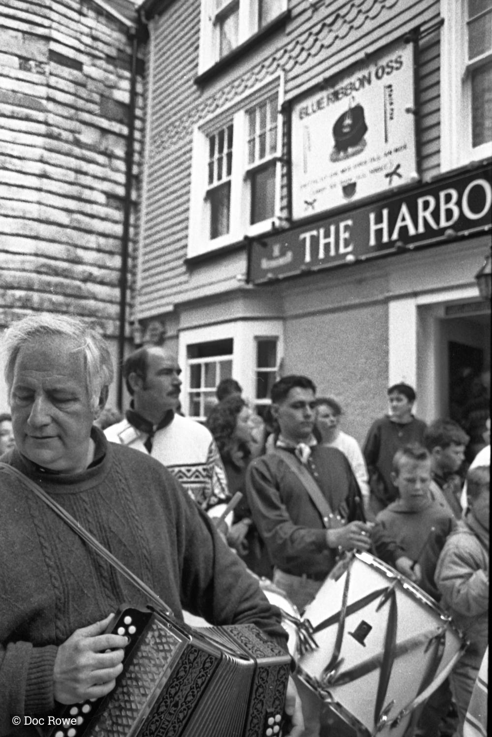 Musicians outside pub