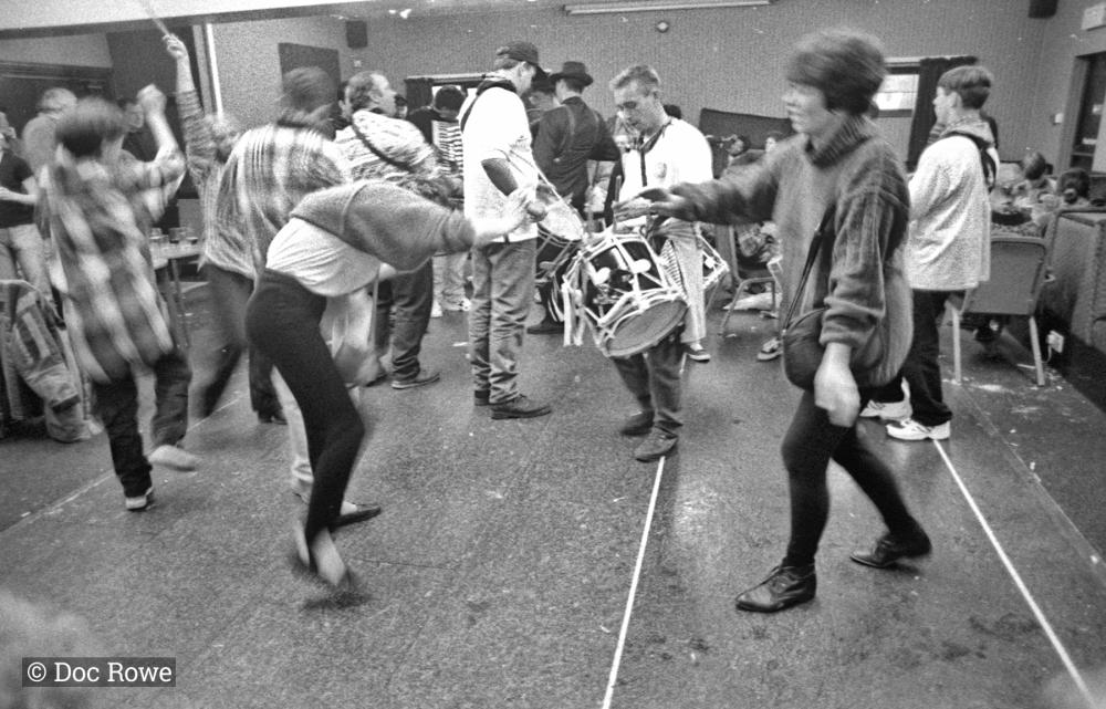 People dancing