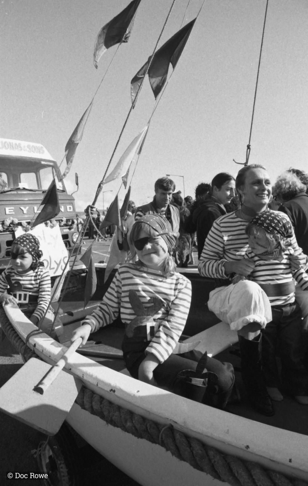 children dressed as pirates