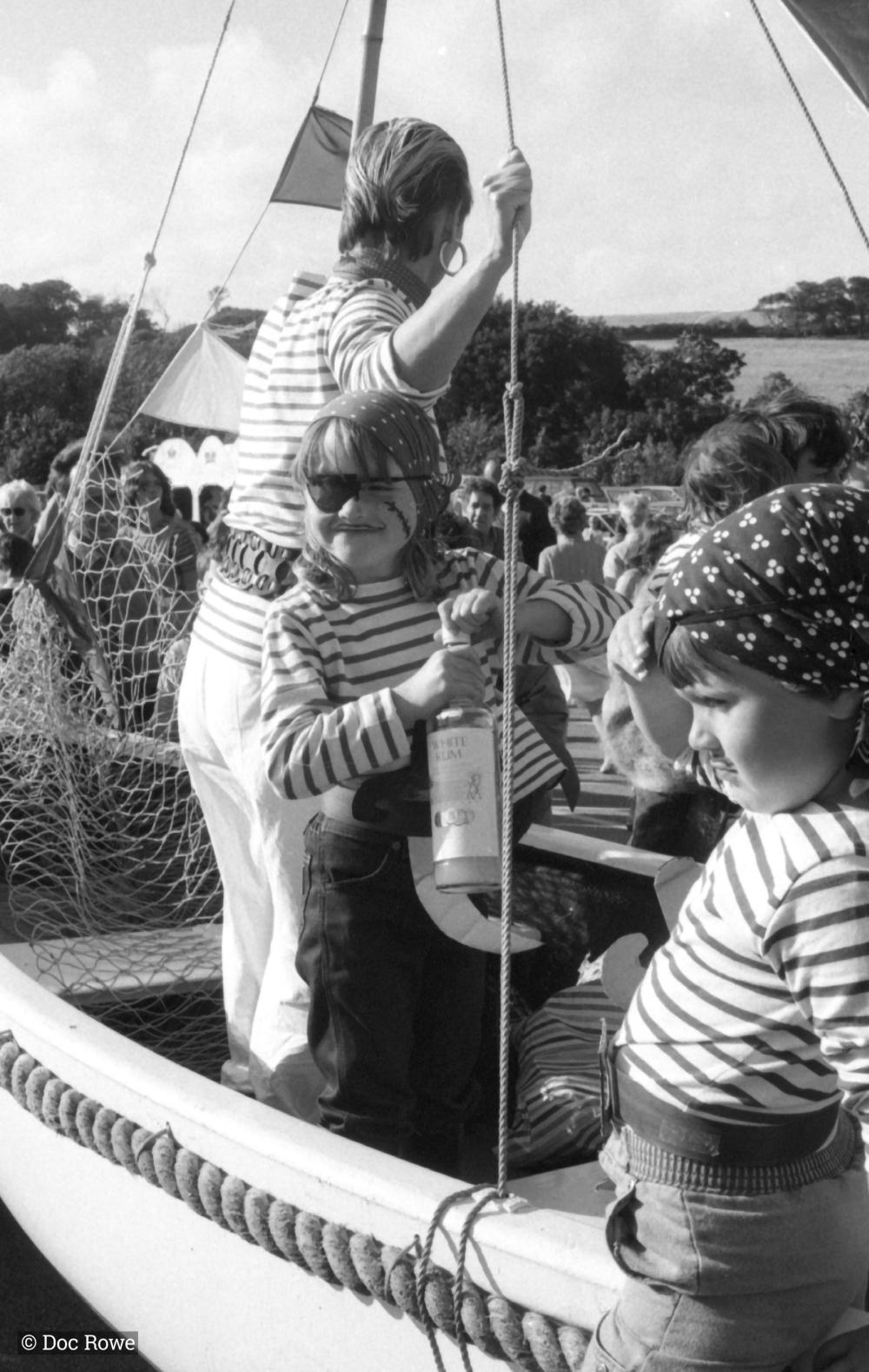 children on pirate float