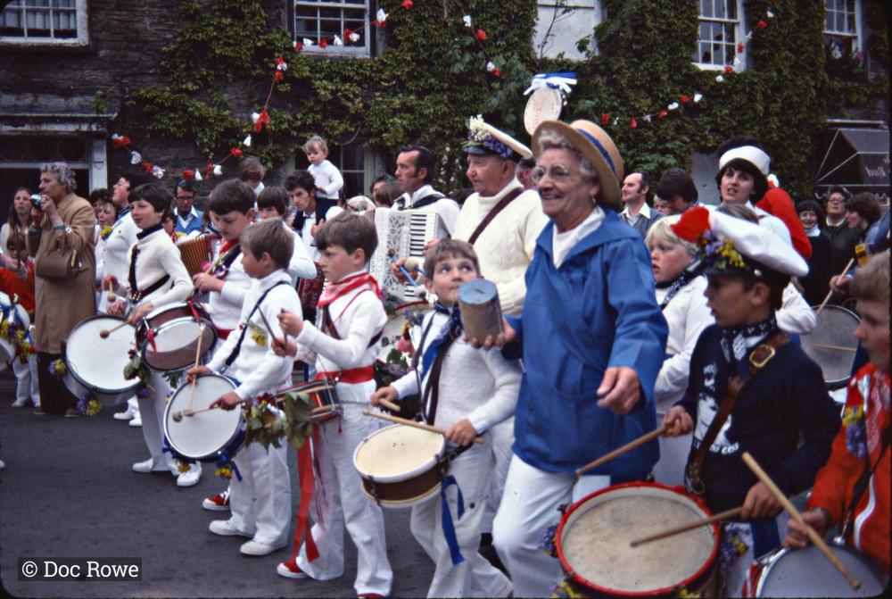 Children's Oss band