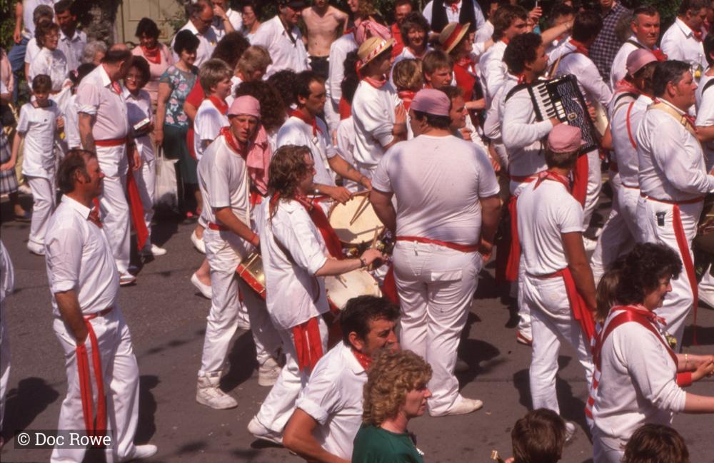 Old Oss procession