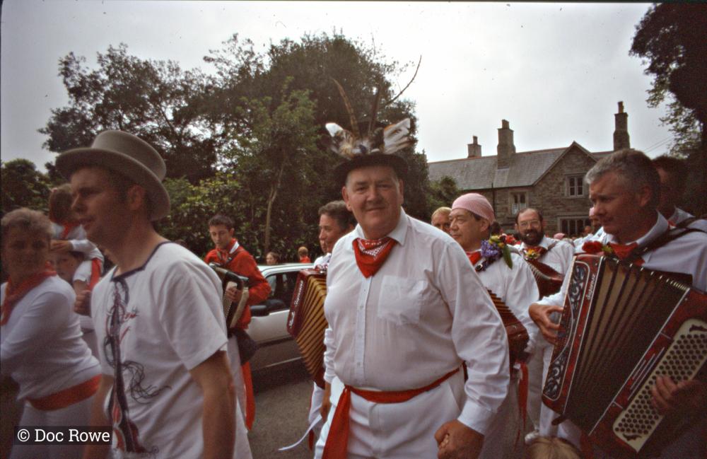 Old Oss procession