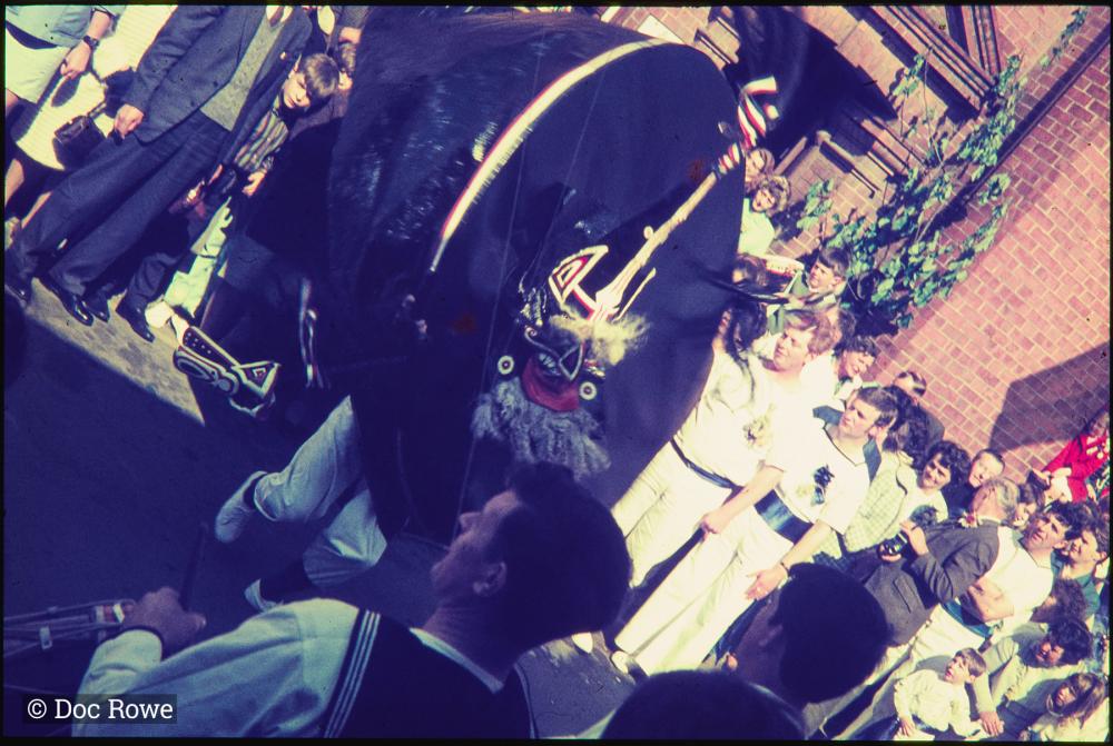 10 O'Clock with Blue Ribbon Oss at Padstow Institute