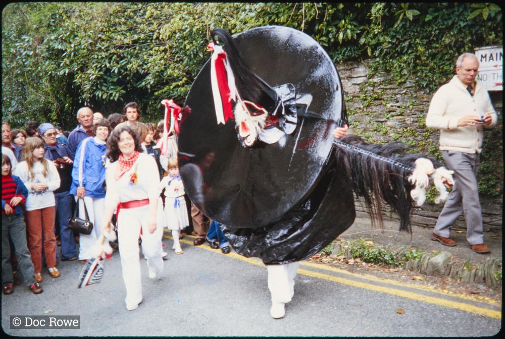 Woman teasing Old Oss