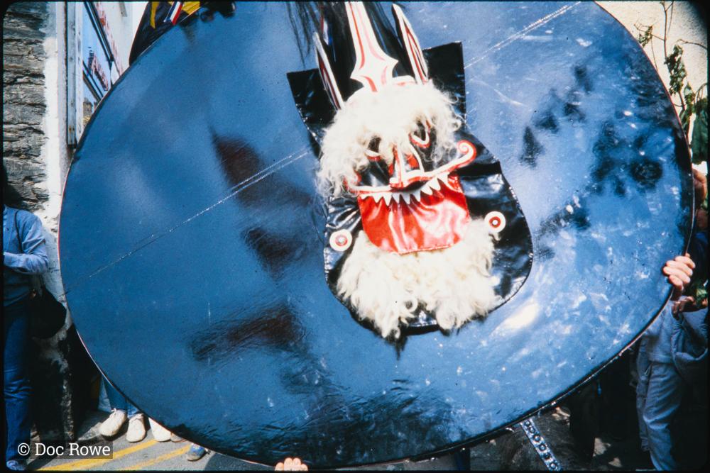 Blue Ribbon face-on close up